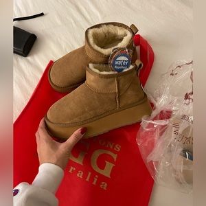 Ultra mini platform Uggs
